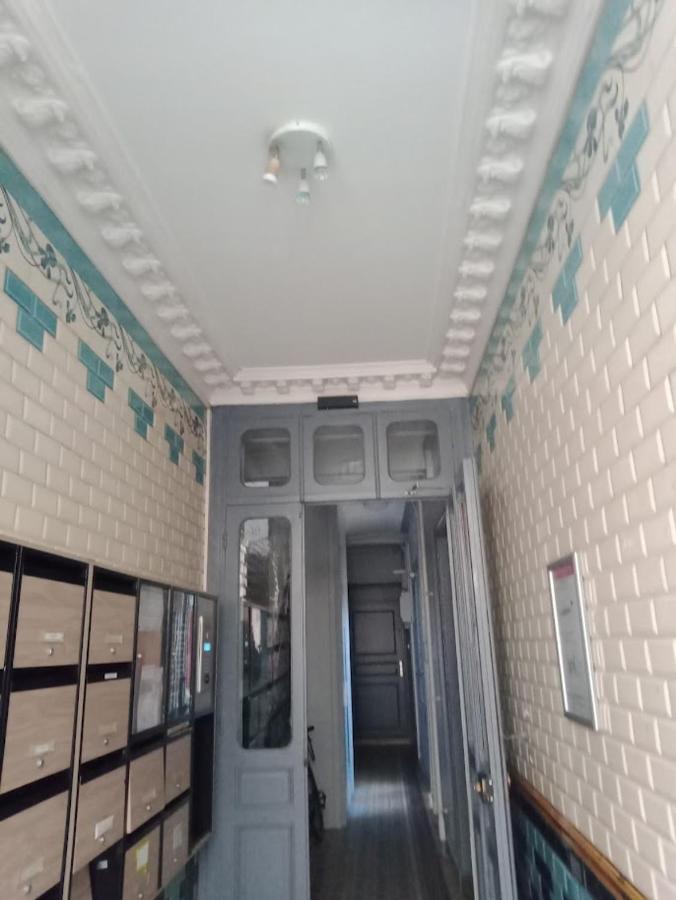 Petite Maison: Charming Self-Clean Stay in Prime Location Paris Exterior photo